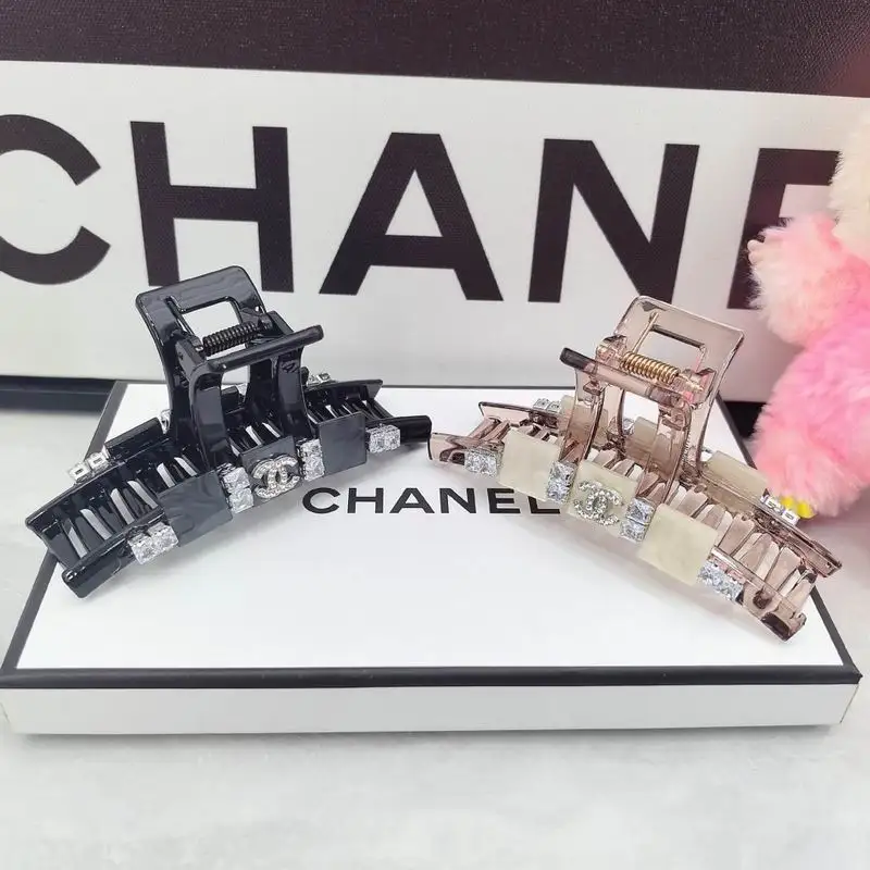 Chanel Hair Grab Clip dx19